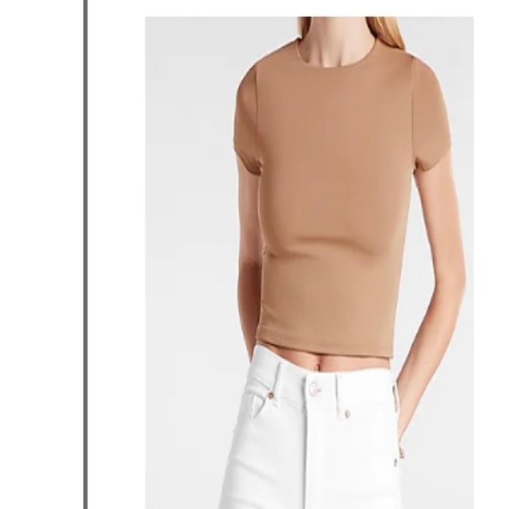 Body Contour High Compression Matte 90's Cropped Tee